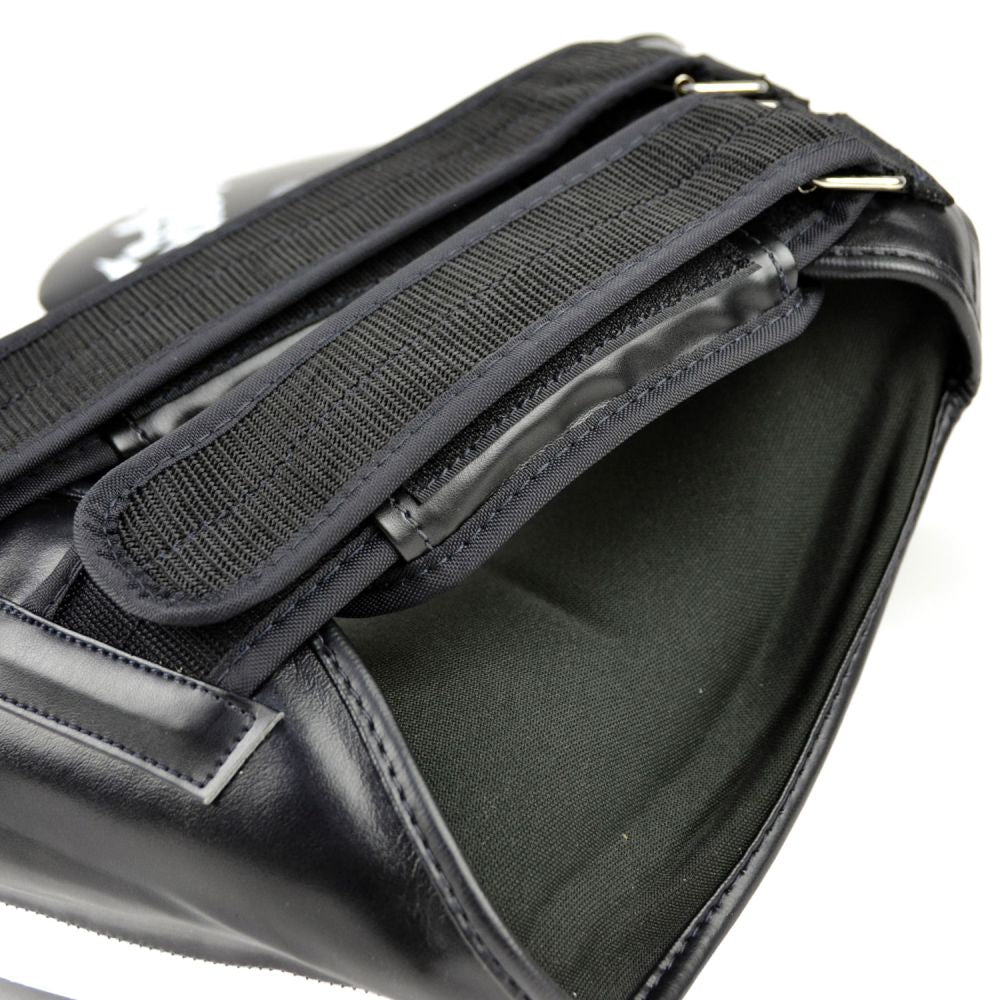 FAIRTEX Compact Thigh Pads TP4 - BlackWhite