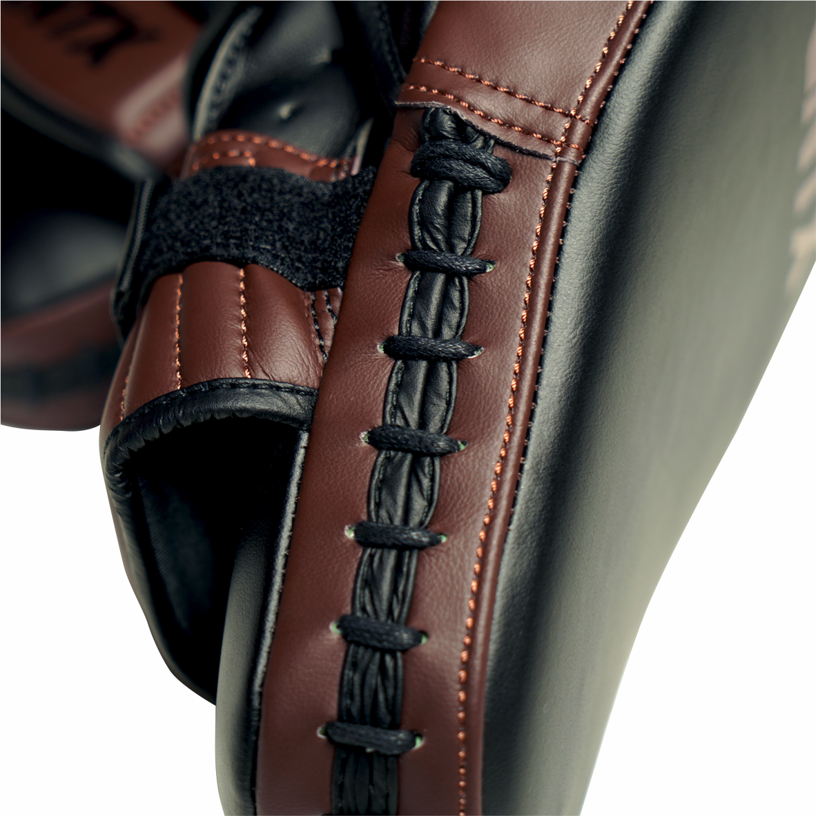 GENETIX GNTX Focus Mitt GFM2 BlackBrown