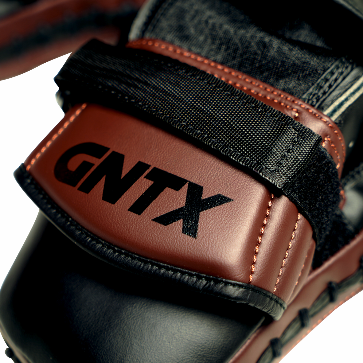GENETIX GNTX Focus Mitt GFM2 BlackBrown